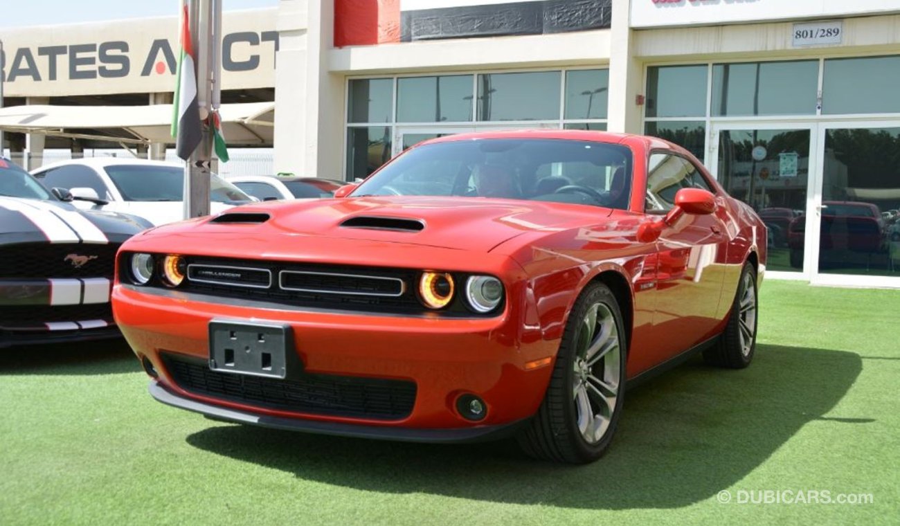 دودج تشالينجر Dodge Challenger R/T Hemi V8 2020/ Low Miles/ Leather Seats/ Very Good Condition