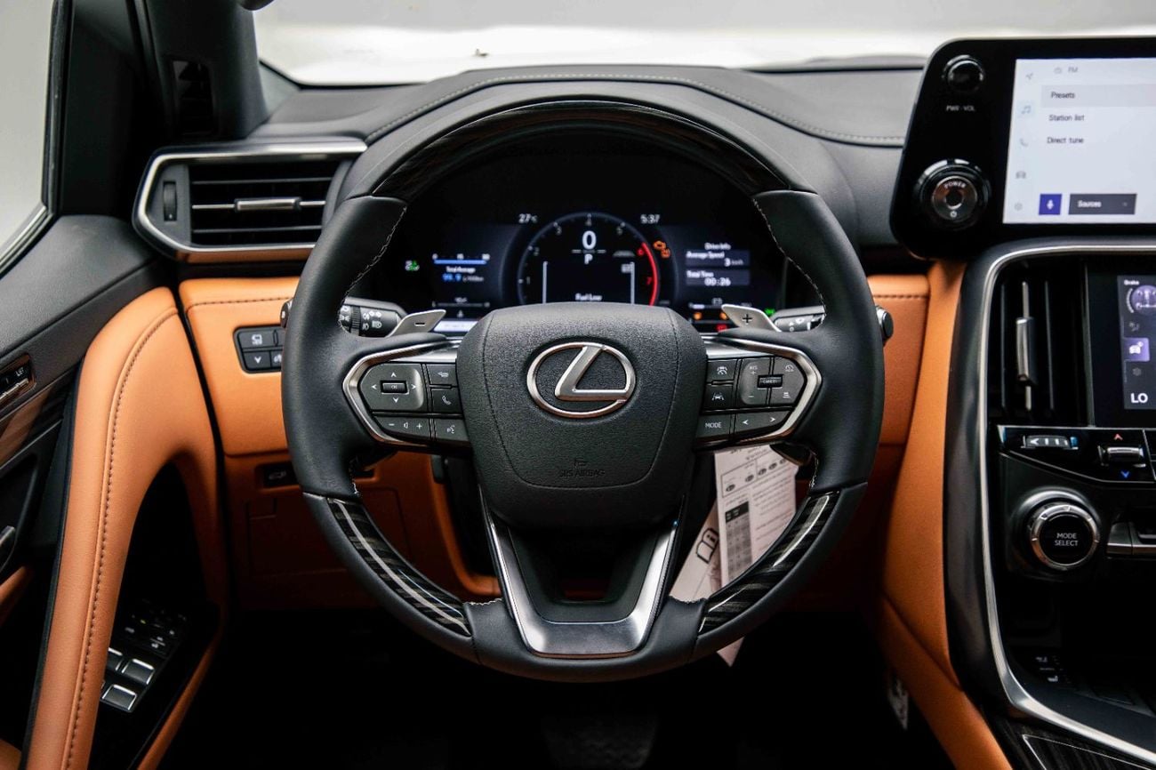 لكزس LX 700h VIP 3.5L - Graphite Black Inside VIP Sun Flair | Export Only