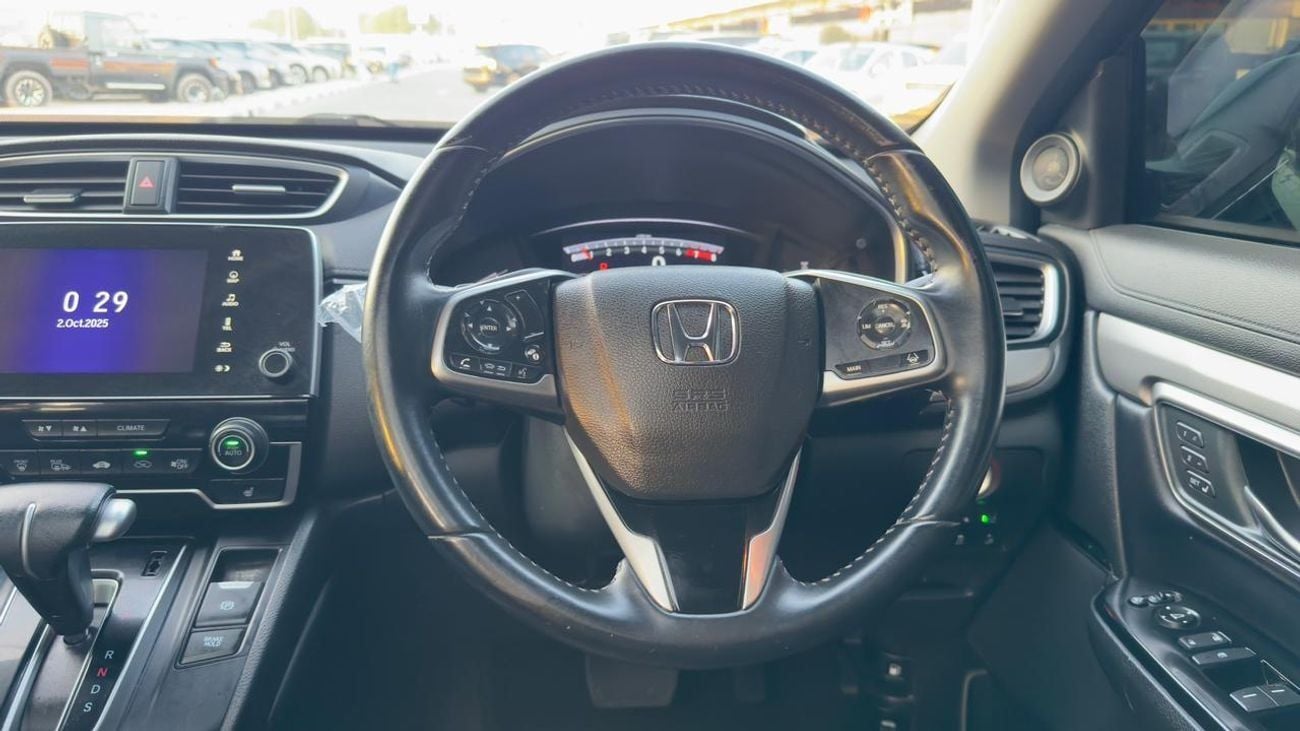 Honda CRV PREMIUM FEATURES CROSSOVER | PANORAMIC SUNROOF | AT | 1.5L PETROL ENGINE | AWD