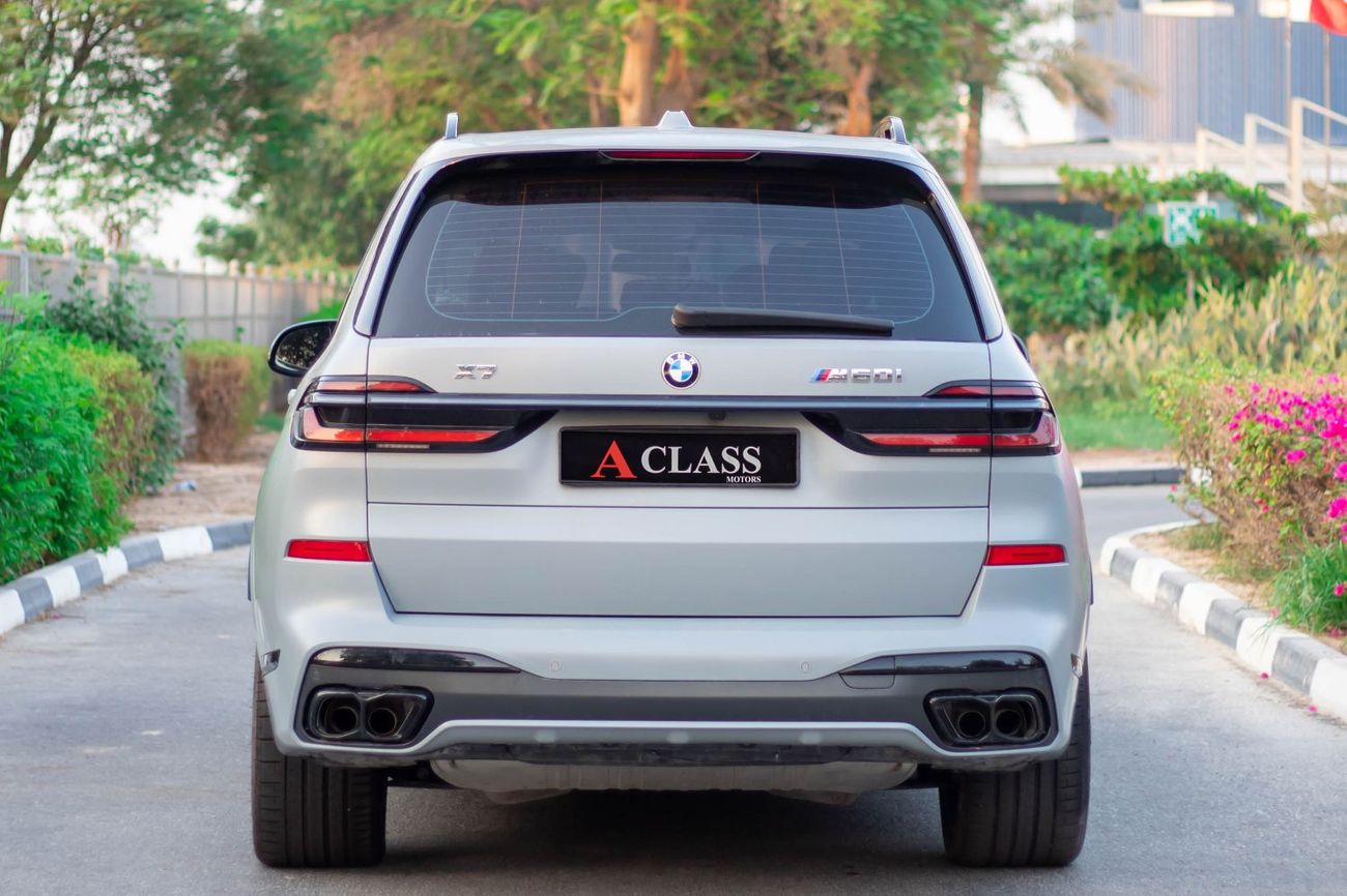 بي أم دبليو X7 xDriveM60i (6 Seats)