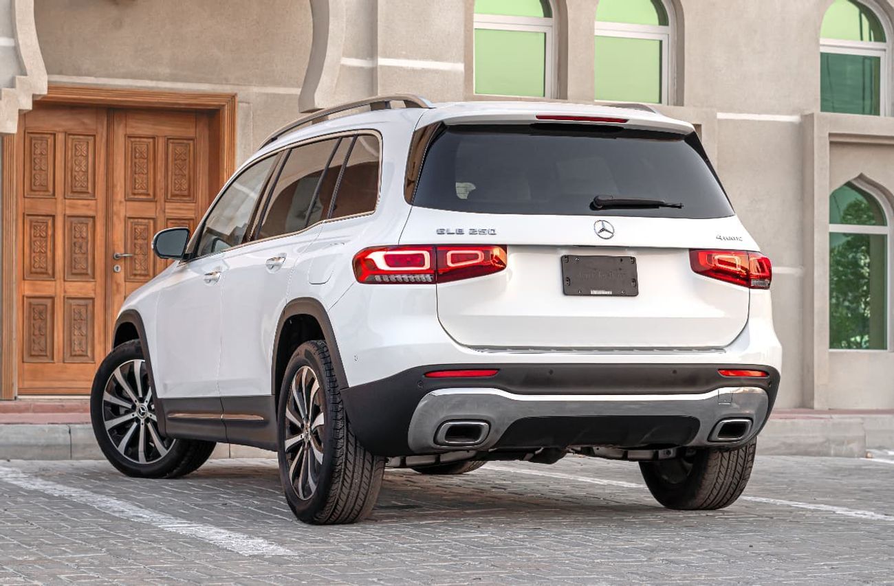 مرسيدس بنز GLB 250 4MATIC 2.0L (221 HP)