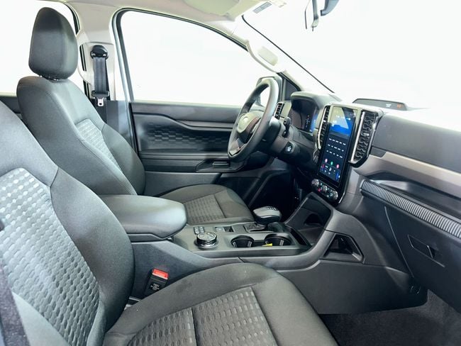 Ford Everest XLS, миниатюра 26