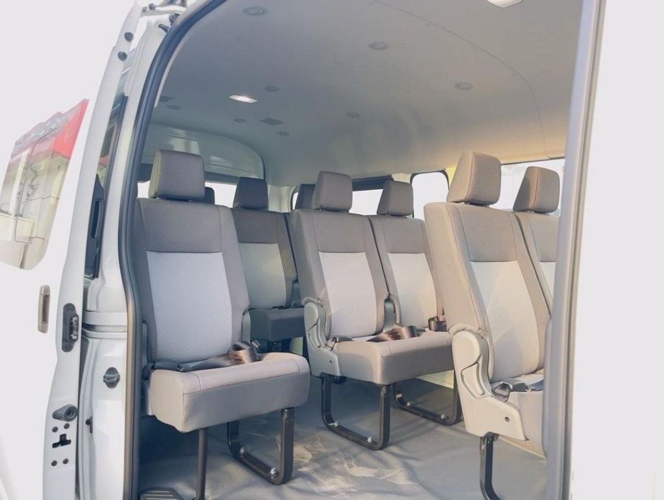 تويوتا هاياس Toyota Hiace High roof 3.5l, Petrol, M/T, 2026