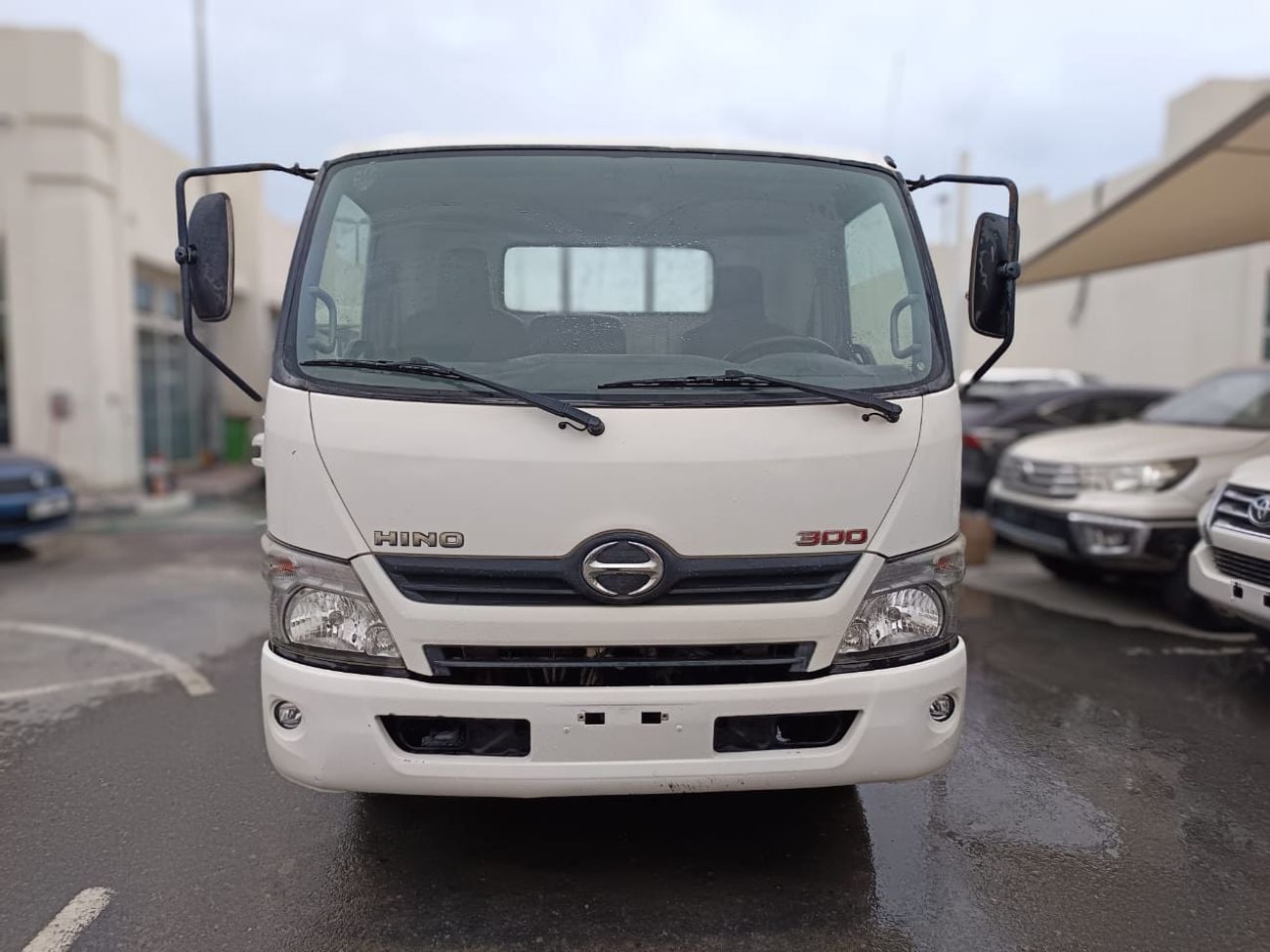 Hino 300 Hino cargo diesel 2019 best price !!!!!!!