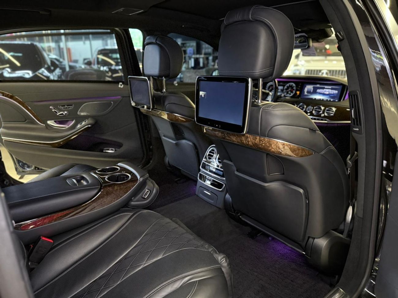 مرسيدس مايباخ S550 مايباخ 2015 Mercedes‑Maybach S 550 - Perfect Condition - Only 65,000 km !