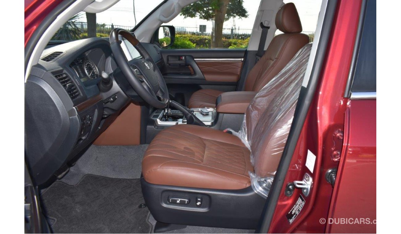 Toyota Land Cruiser 200 GXR V8 4.5L Diesel AT Platinum Edition