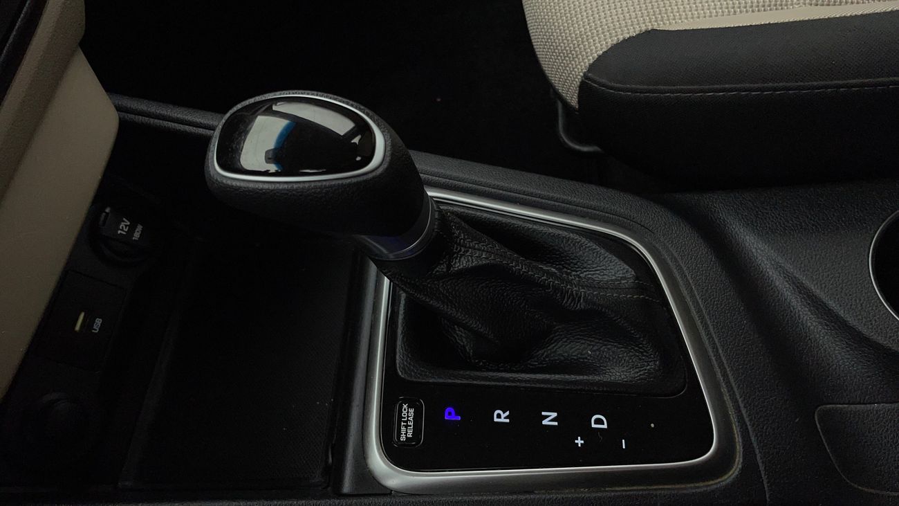 هيونداي أكسنت SMART 1.6 | بدون دفعة مقدمة | اختبار قيادة مجاني للمنزل