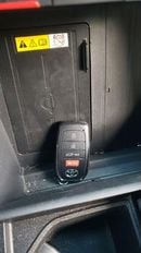 Toyota Sequoia HYBRID (NON GCC)