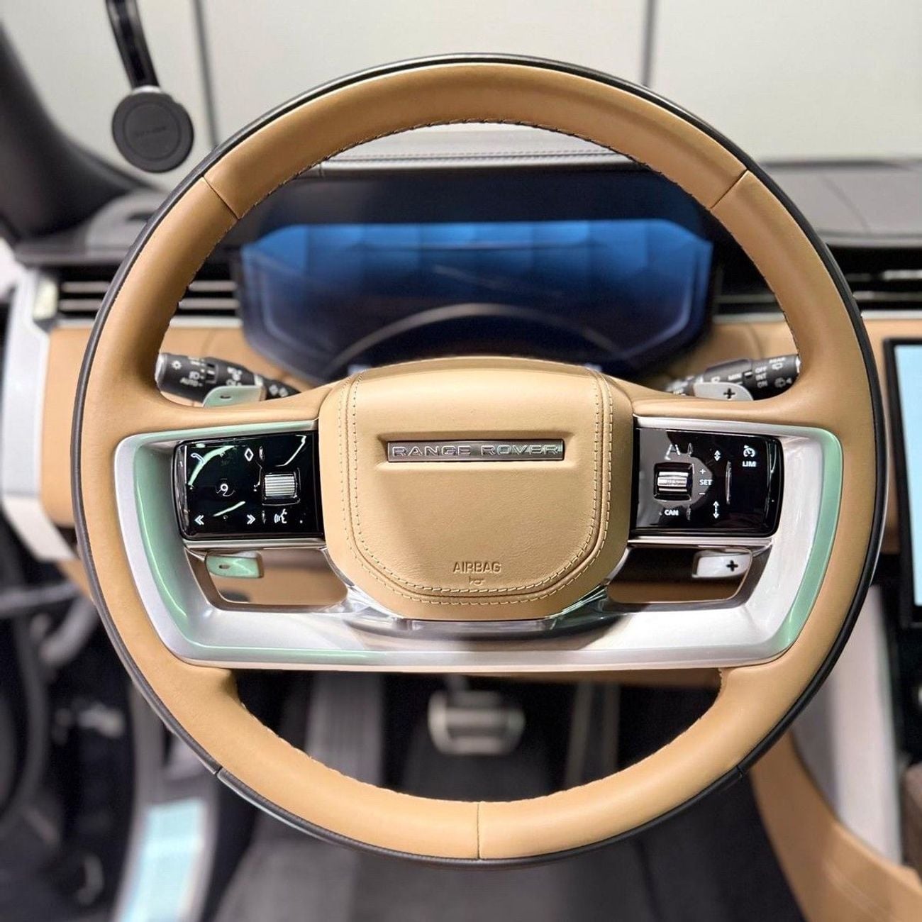 Land Rover Range Rover HSE P530 Land Rover Range Rover 2023 GCC specs