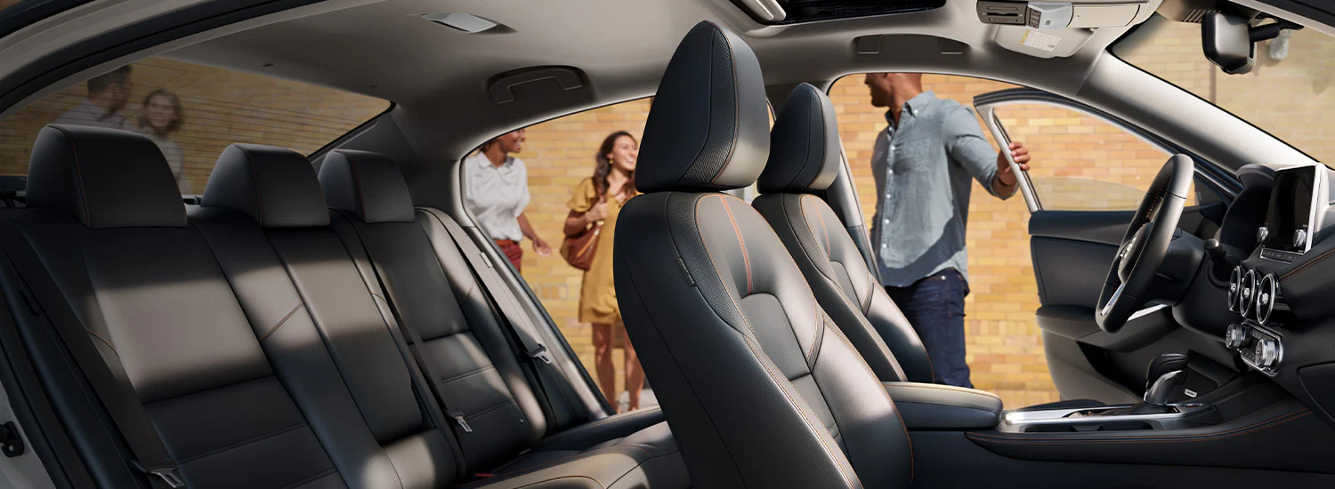 Nissan Sentra interior - Seats