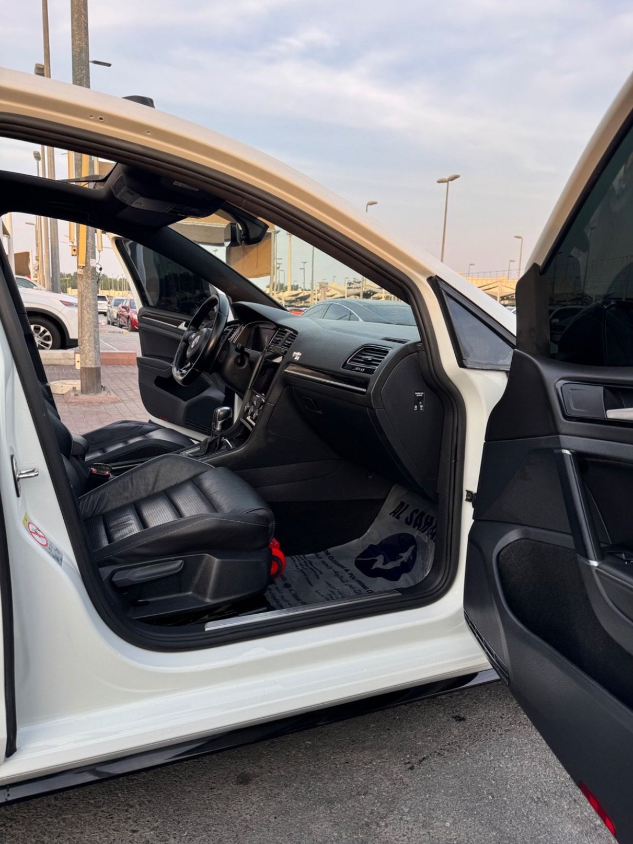 فولكس واجن جولف ار