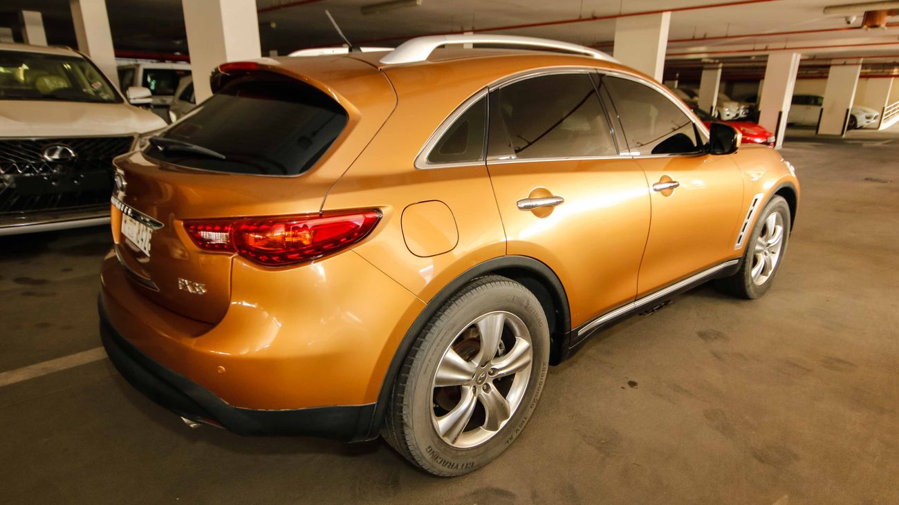 Infiniti FX35