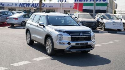 ميتسوبيشي آوتلاندر ميتسوبيشي أوتلاندر 2026 – الفئة المتوسطة (G12) 2.5 لتر | SUV بسبعة مقاعد | مواصفات الخليج | للتصدير