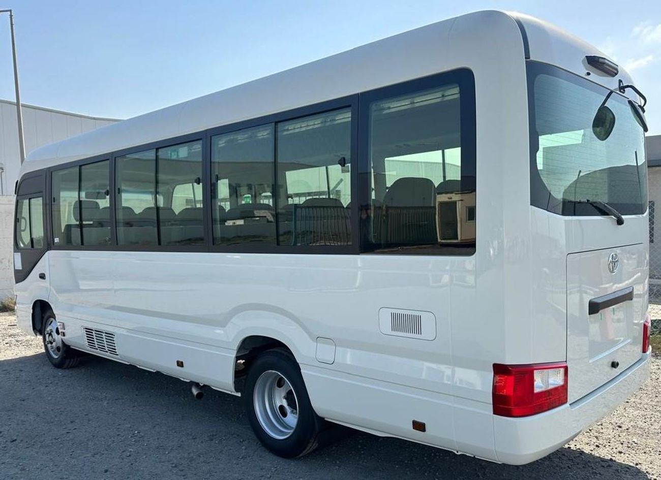 تويوتا كوستر 2025 Toyota Coaster 2.7L 23-Seater 4-Cyl Petrol Manual Transmission RWD Only For Africa