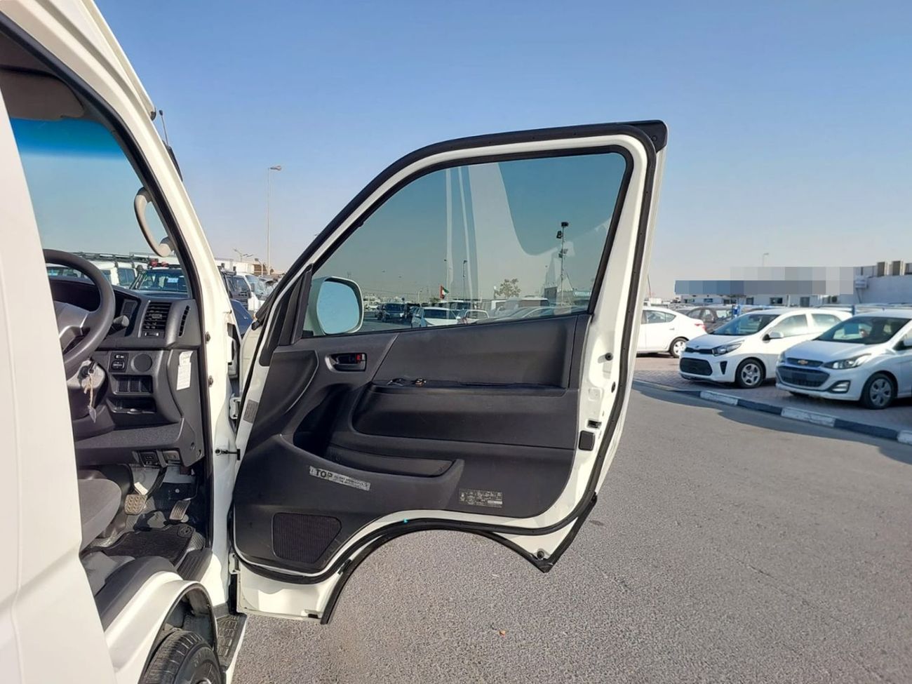 تويوتا هاياس TOYOTA HIACE COMMUTER VAN RHD 2014 MODEL 3.0 L DIESEL AUTOMATIC(PM21971)
