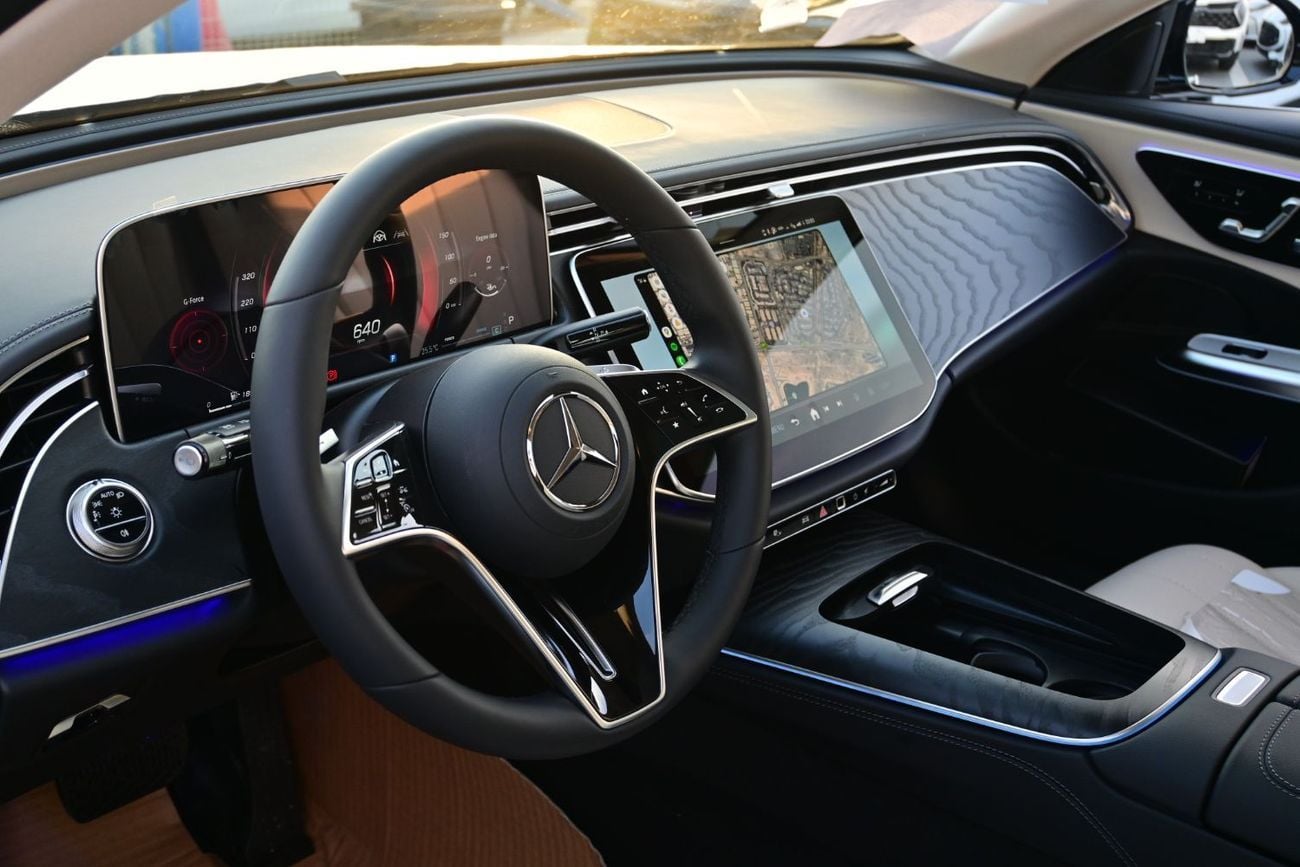 مرسيدس بنز E200 STD Mercedes-Benz E200 2.0L Turbo + Mild Hybrid Color Black Model 2025