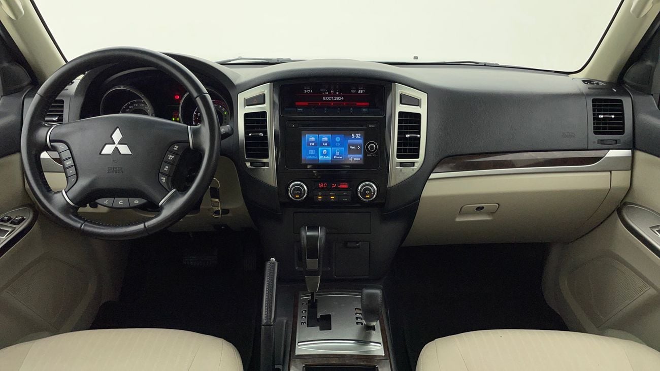 ميتسوبيشي باجيرو GLS LOWLINE 3.5 | بدون دفعة مقدمة | اختبار قيادة مجاني للمنزل