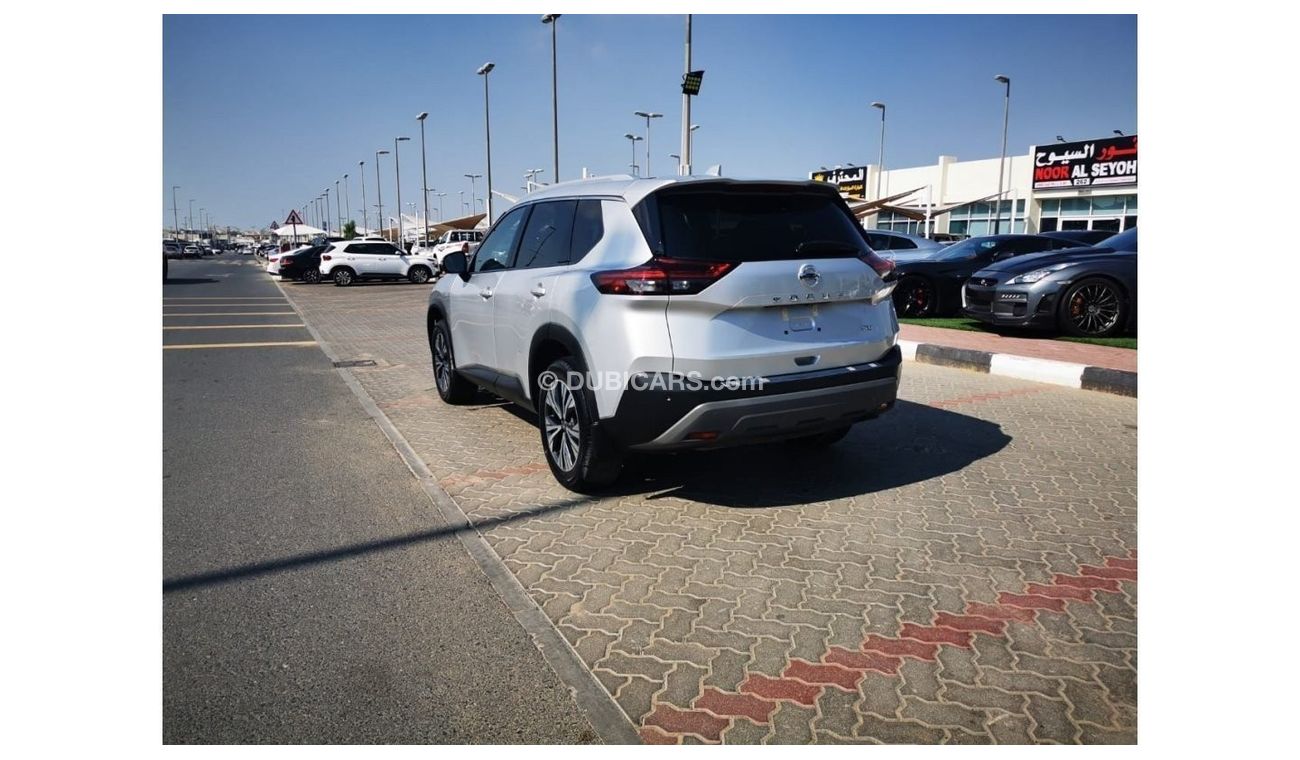 Nissan XTrail SV - Full option