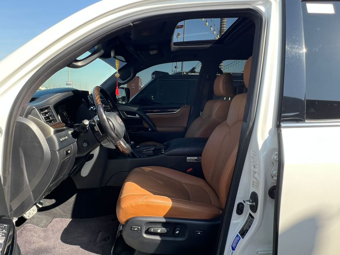 لكزس LX 570 LEXUS LX 570  2021.ENGINE  5.7L/V8