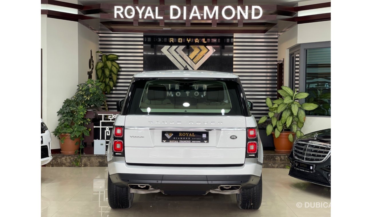 Land Rover Range Rover Vogue HSE Range Rover Vouge HSE GCC 2019 under warranty and service contract from agency