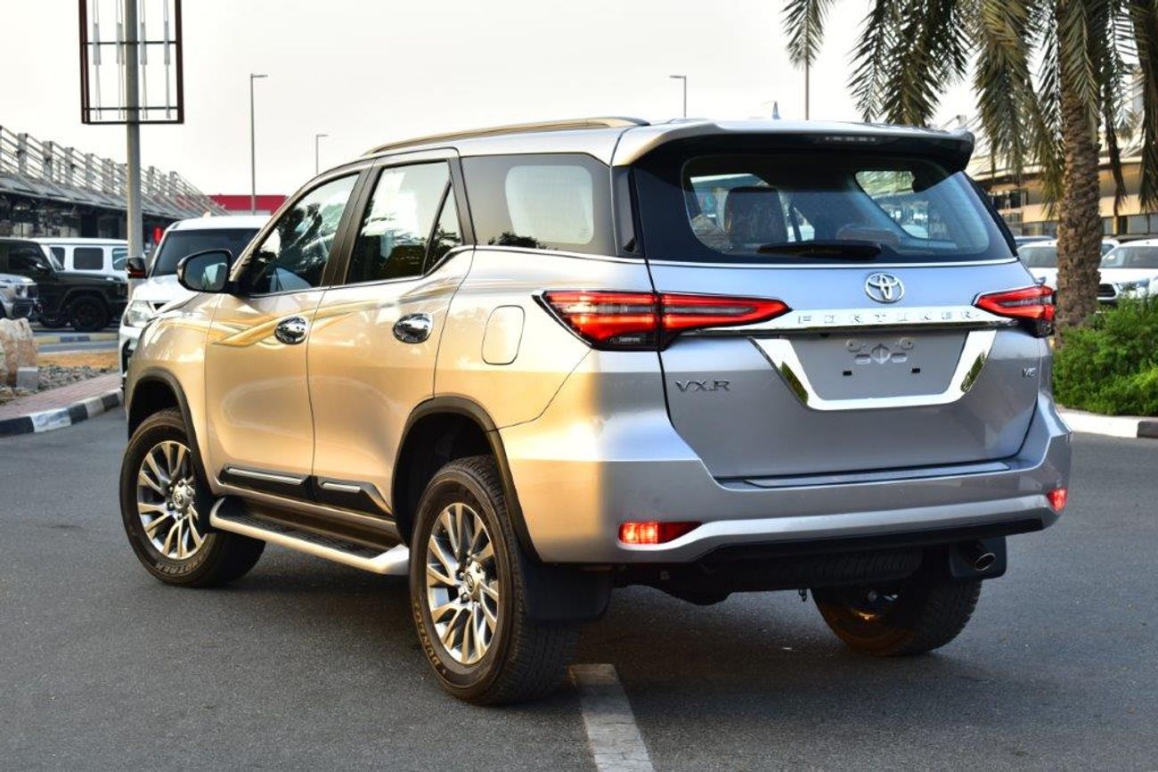 تويوتا فورتونر 2024 MODEL TOYOTA FORTUNER VXR LIMITED  V6 4.0L 4WD 7-SEATER AUTOMATIC