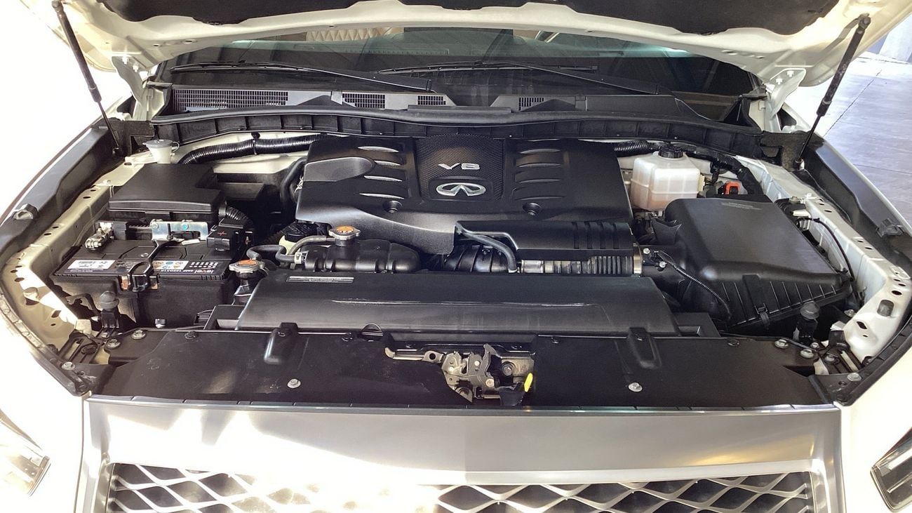 Infiniti QX80 LUXE SENSORY PROACTIVE 5.6 SENSORY AUTO 4WD 8 SEATS | Guaranteed Warranty | 0 Down Payment