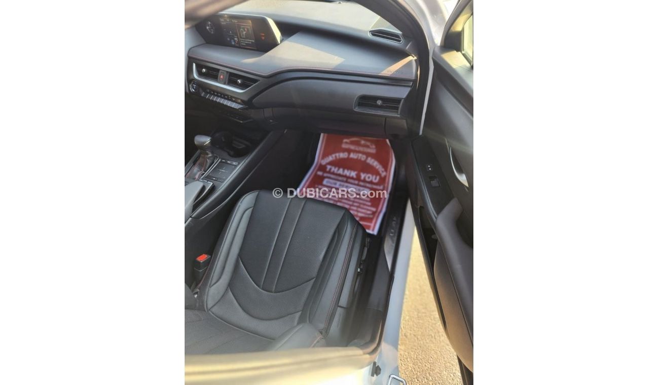 لكزس UX 250h lexus UX250 Hybrid 2019 model f sport