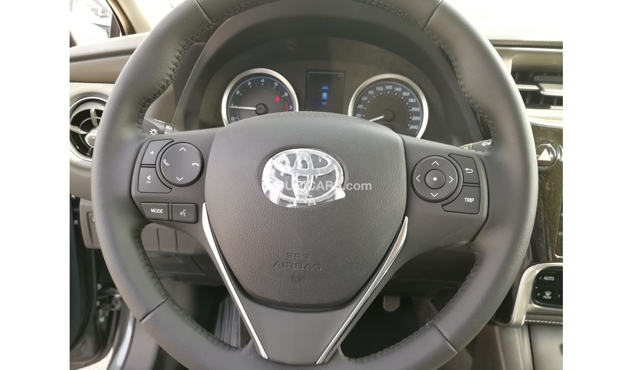 Toyota Corolla 1.8L full options 2018