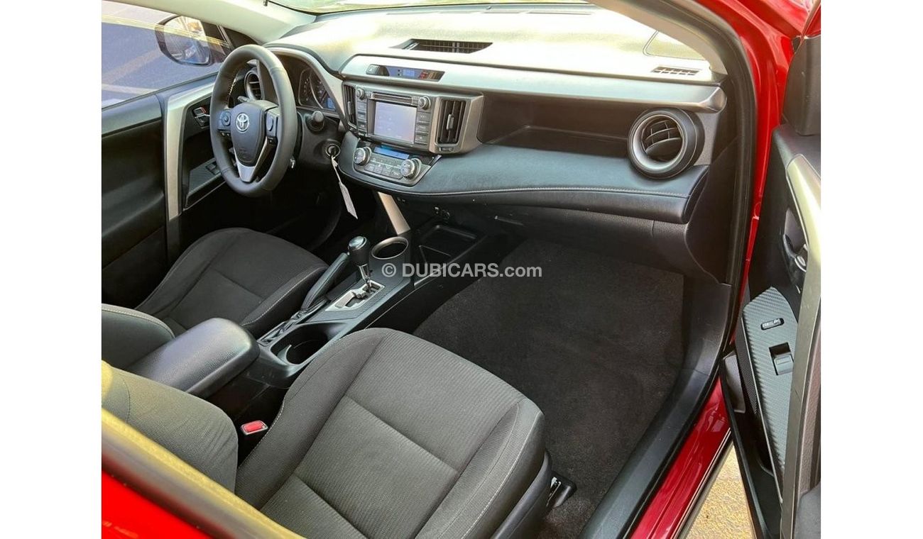 Toyota RAV4 2015 Toyota Rav4 XLE 4x4 With Sunroof - 2018 Front Shape