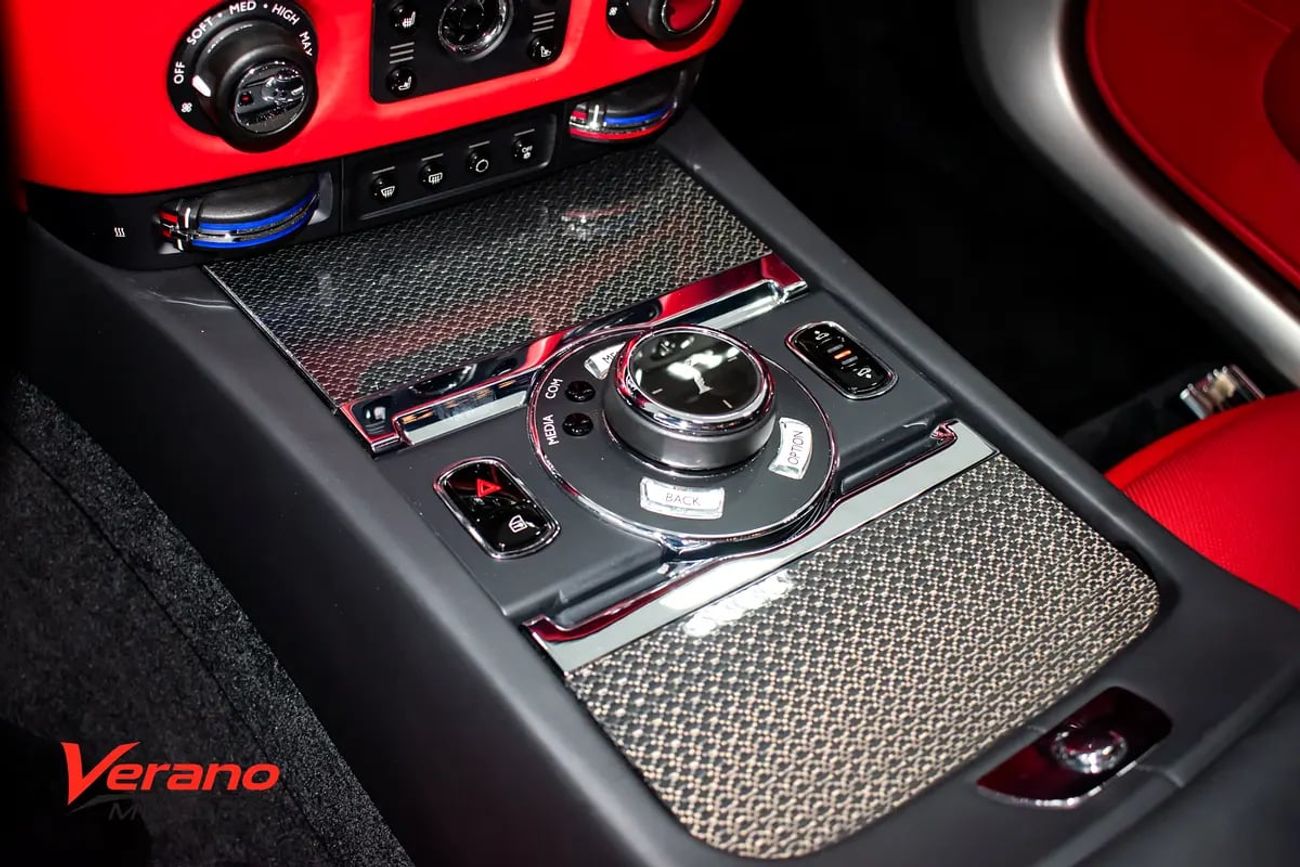 رولز رويس واريث Black Badge | Full Options | Brand | Warranty Service