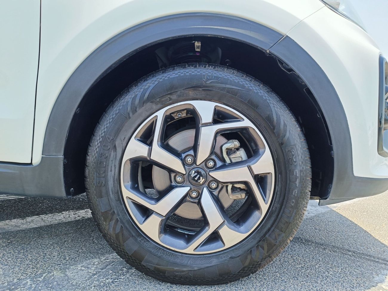 Kia Sportage LX /LEATHER SEATS/ REAR CAMERA/ LEANE ASSIST/ 641 MONTHLY/ LOT#21777