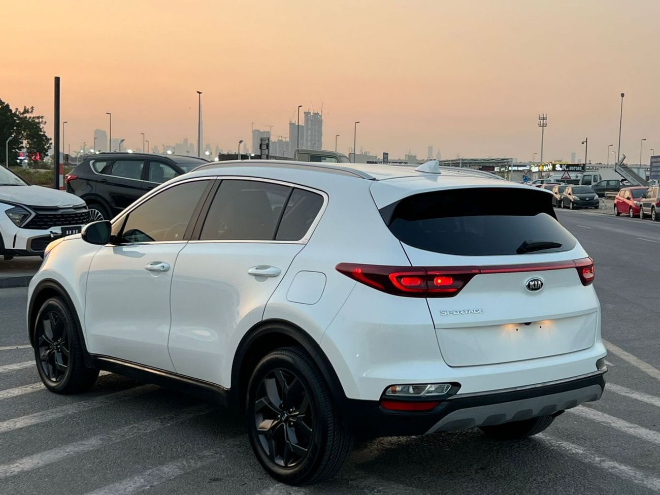 Kia Sportage 2021  Kia  Sportage Mioption-Rear Camara -2.4L-V4- Leather Seat -  2 Key -