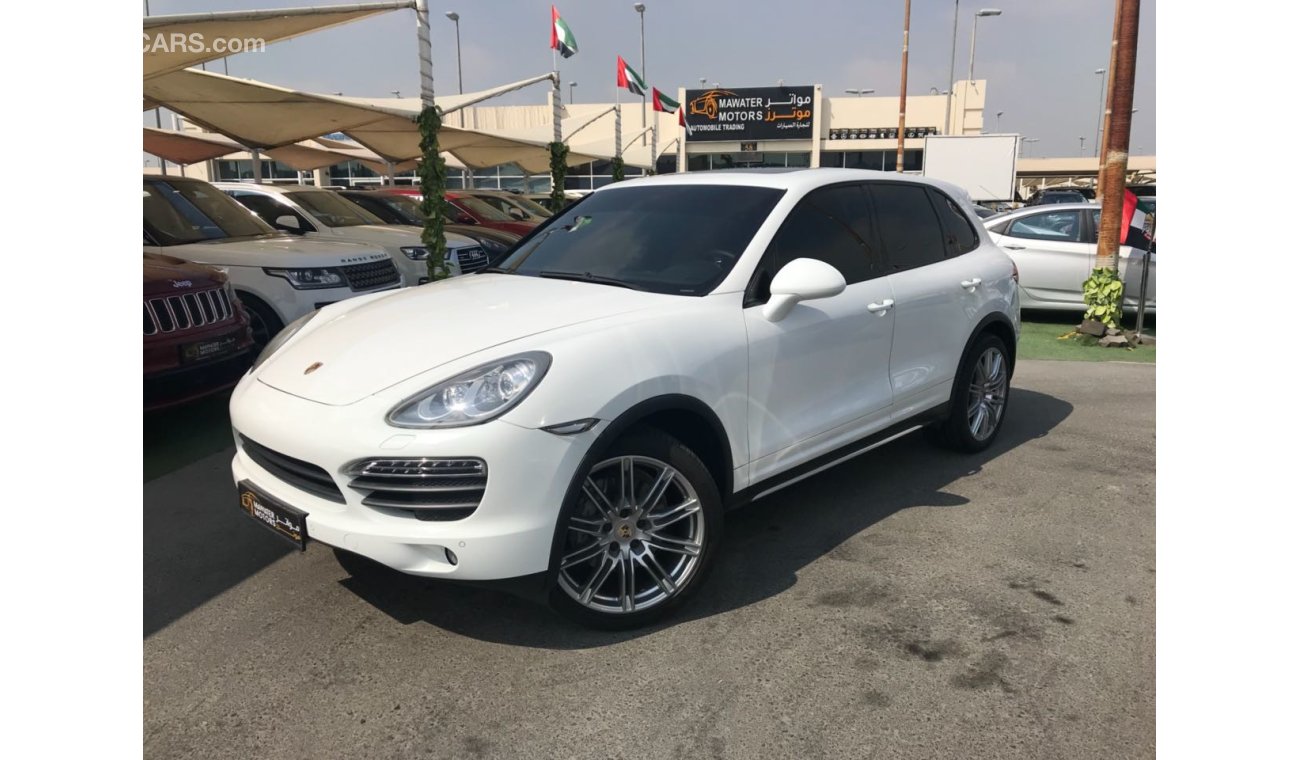 Porsche Cayenne S FULL SERVICE HISTORY GCC SPECIFICATION