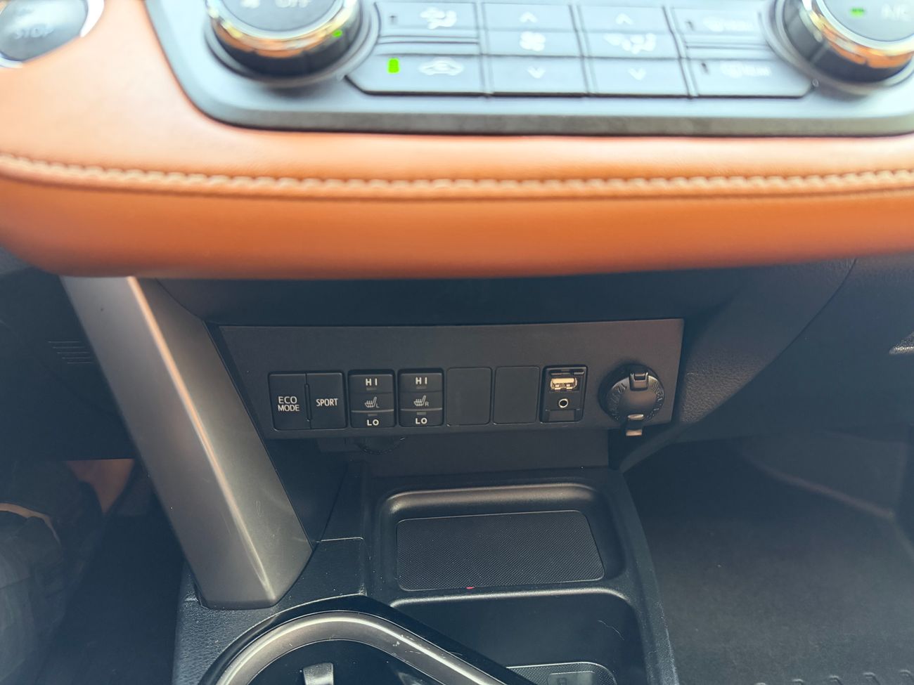 تويوتا راف ٤