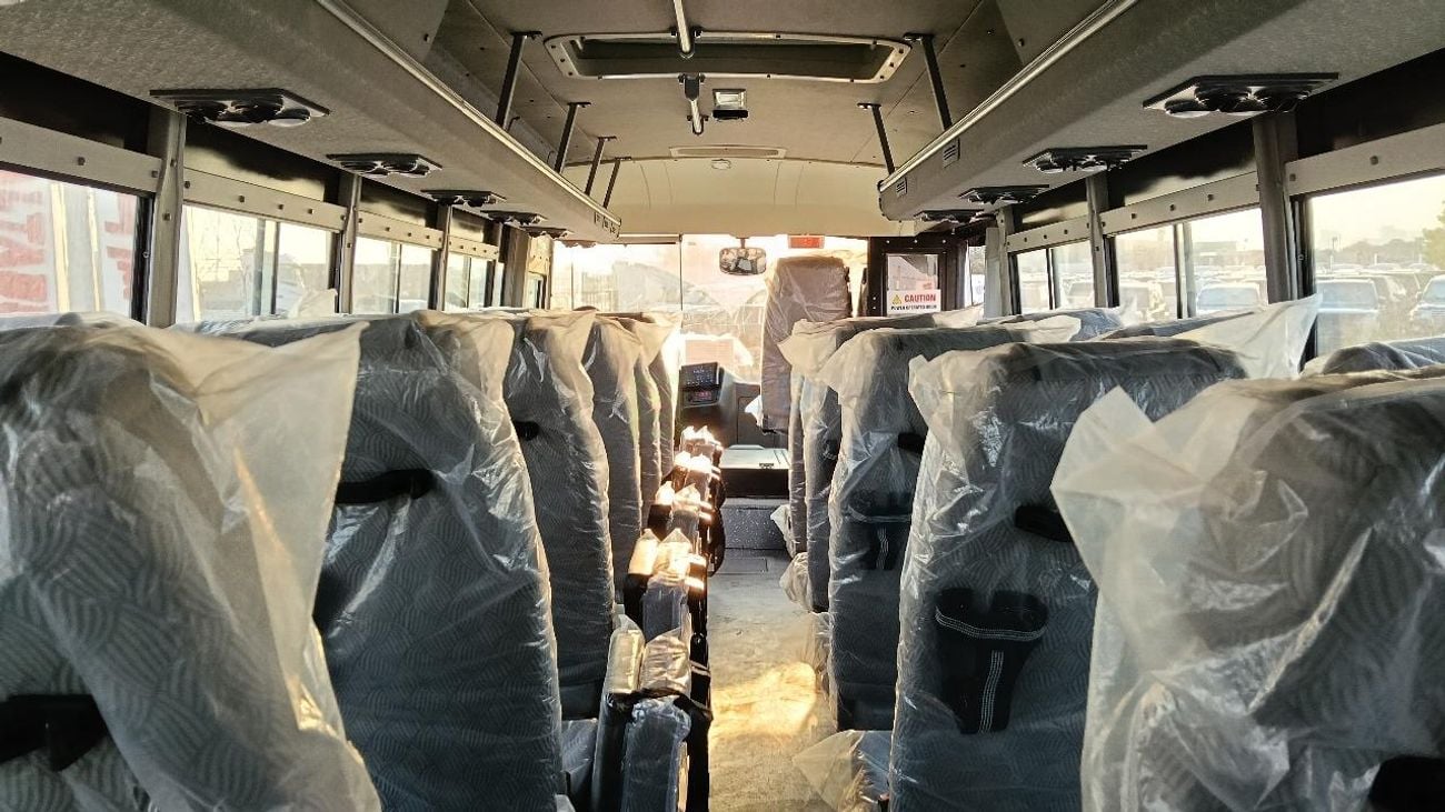 إيسوزو S7 حافلة Isuzu SML S7 Bus 47 Seater A/C MY-2025