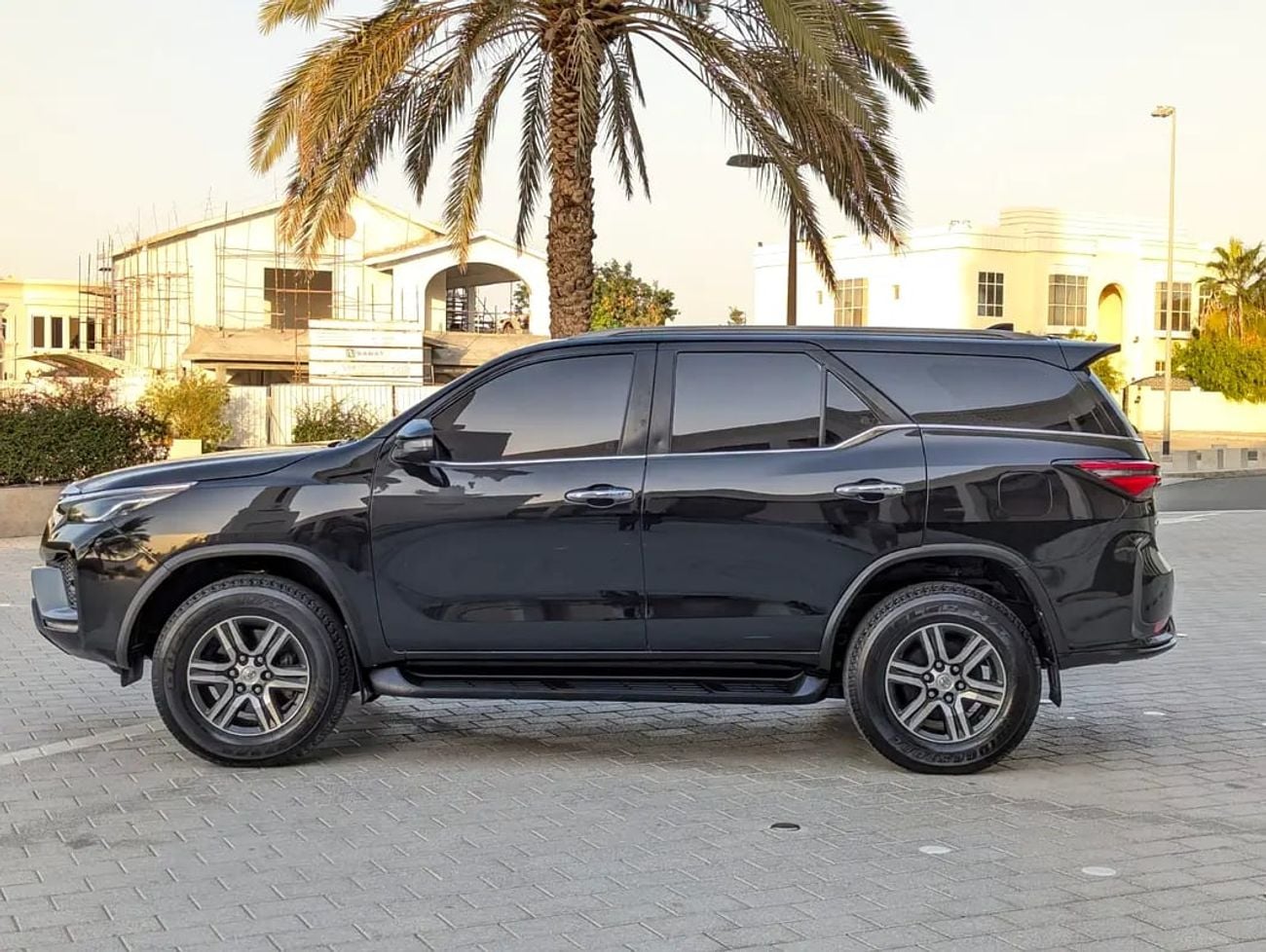 تويوتا فورتونر FACELIFTED GXR V6 4.0L GCC IN EXCELLENT CONDITION