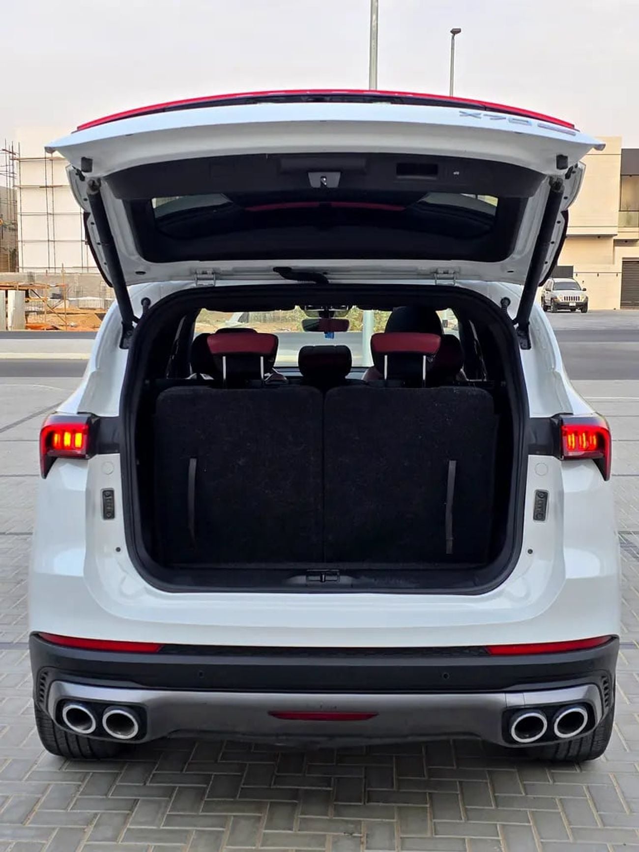 Jetour X70 Plus LUX GCC Specs | 7-Seater | Under Warranty