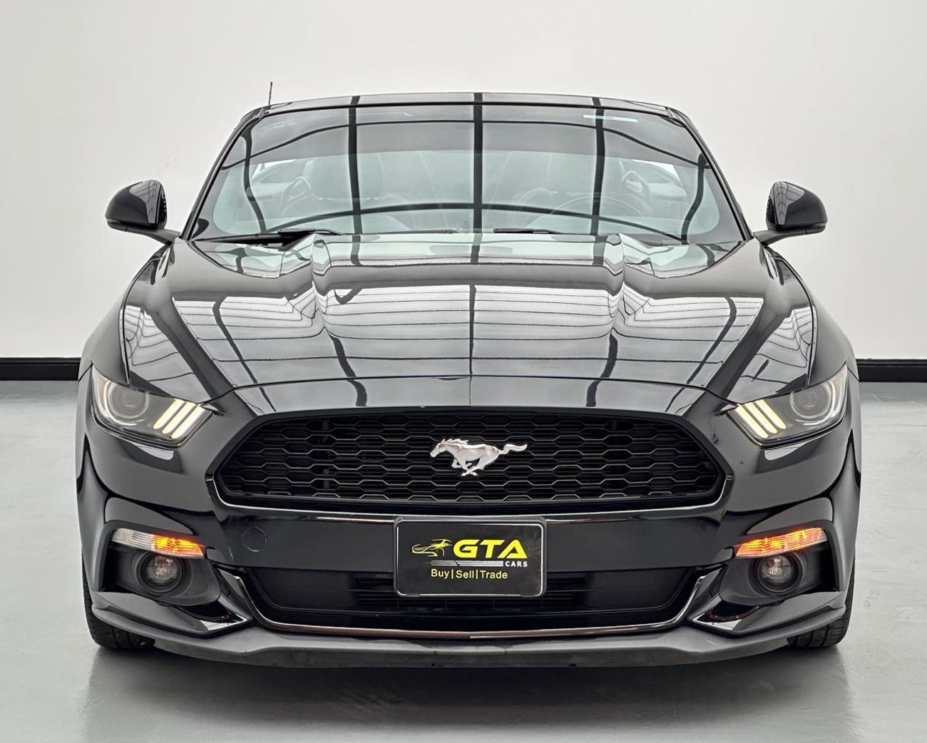 Ford Mustang 2017 Ford Mustang V6 Cabriolet, Super Clean, Excellent Condition, GCC