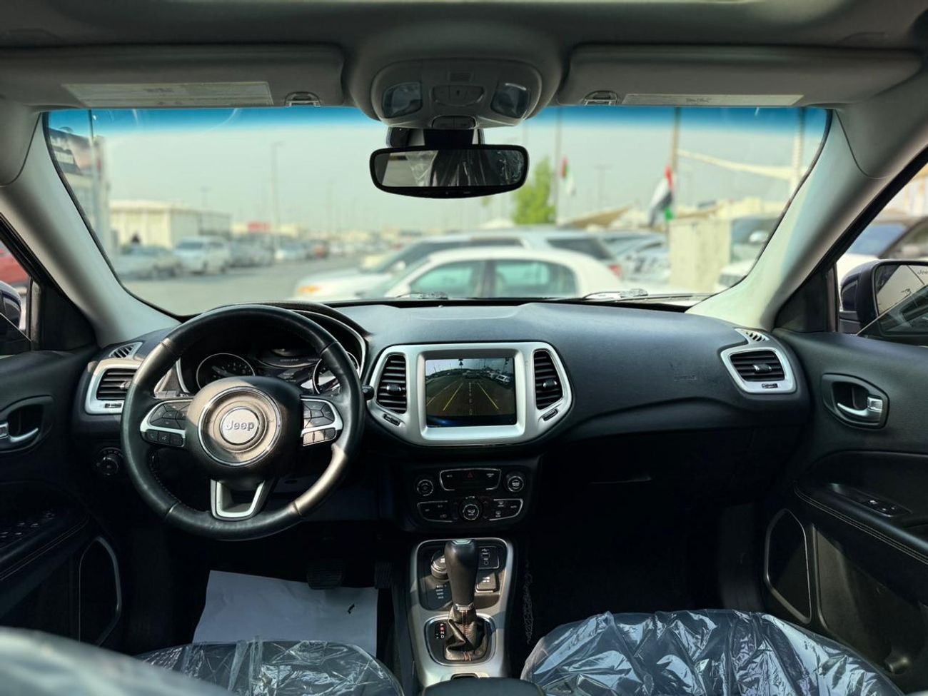 Jeep Compass Limited 2.4L (172 HP) full option / good condition / low mileage