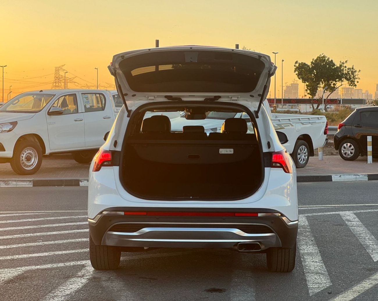 Hyundai Santa Fe 2022 Hyundai Santafe SEL  2.4L V4 - Rear Camera & Sensor - Leather Seats -