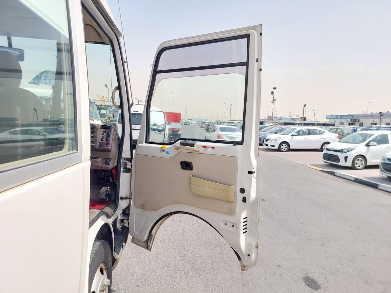ميتسوبيشي روزا (RAMADAN OFFER) MITSUBISHI ROSA BUS RHD 2005 MODEL 4.9 L DIESEL MANUAL(PM400037)