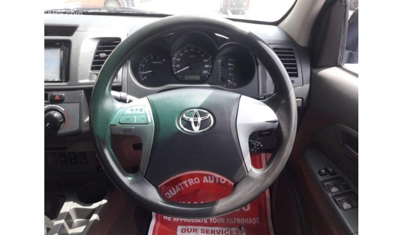 تويوتا هيلوكس Hilux RIGHT HAND DRIVE (Stock no PM 705 )