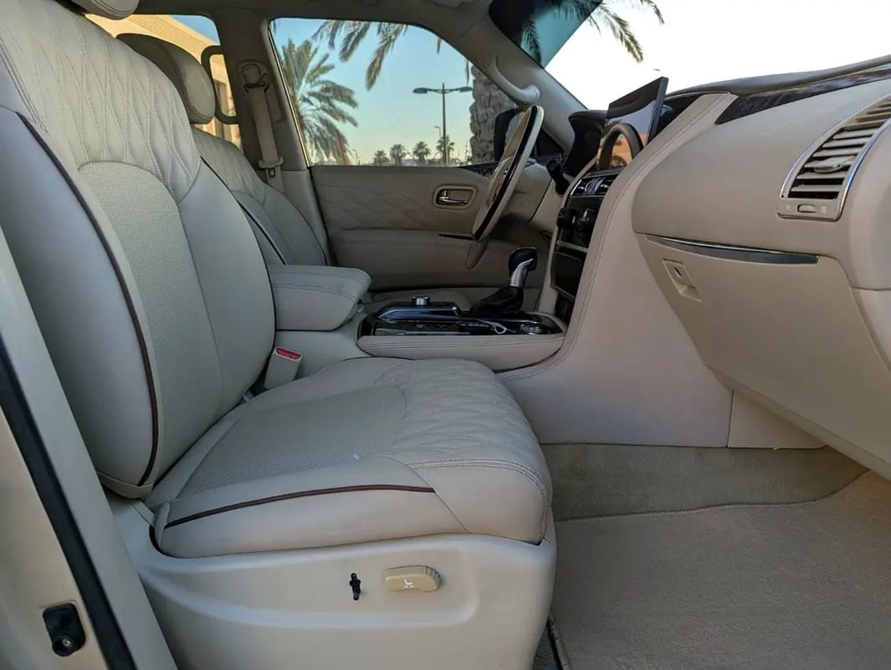 Nissan Patrol SE Platinum Facelifted GCC Specs In Excellent Condition