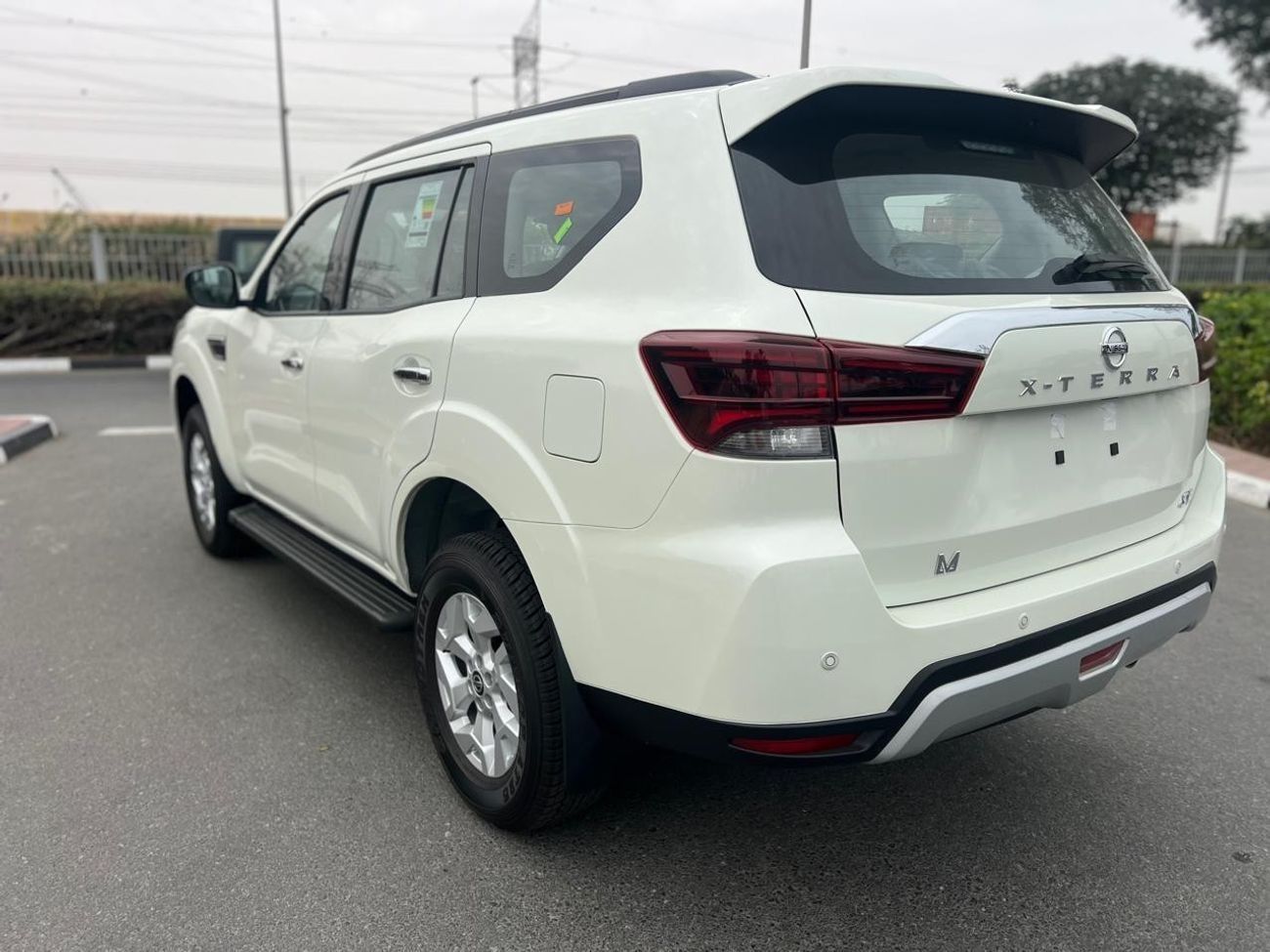 نيسان إكستيرا SE 2.5L RWD