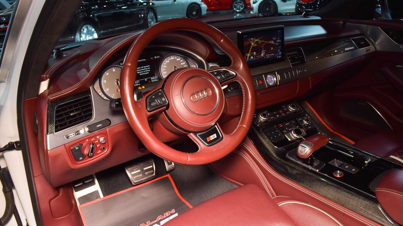 Audi S8 Quattro V8 T