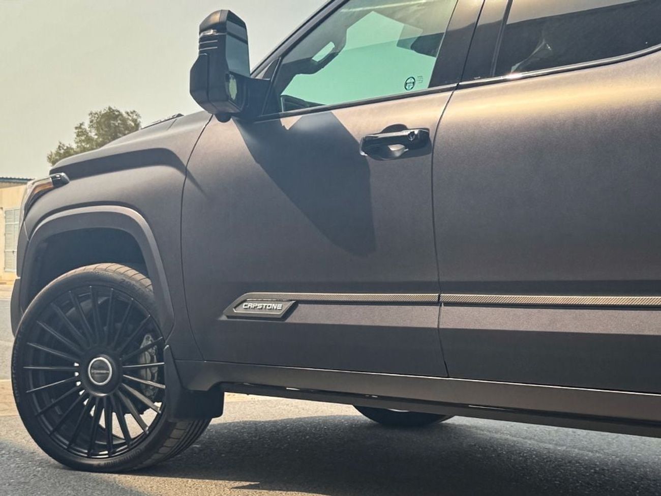 Toyota Tundra Capstone Hybrid V6 3.5L in RIGHT HAND DRIVE (EXPORT ONLY)