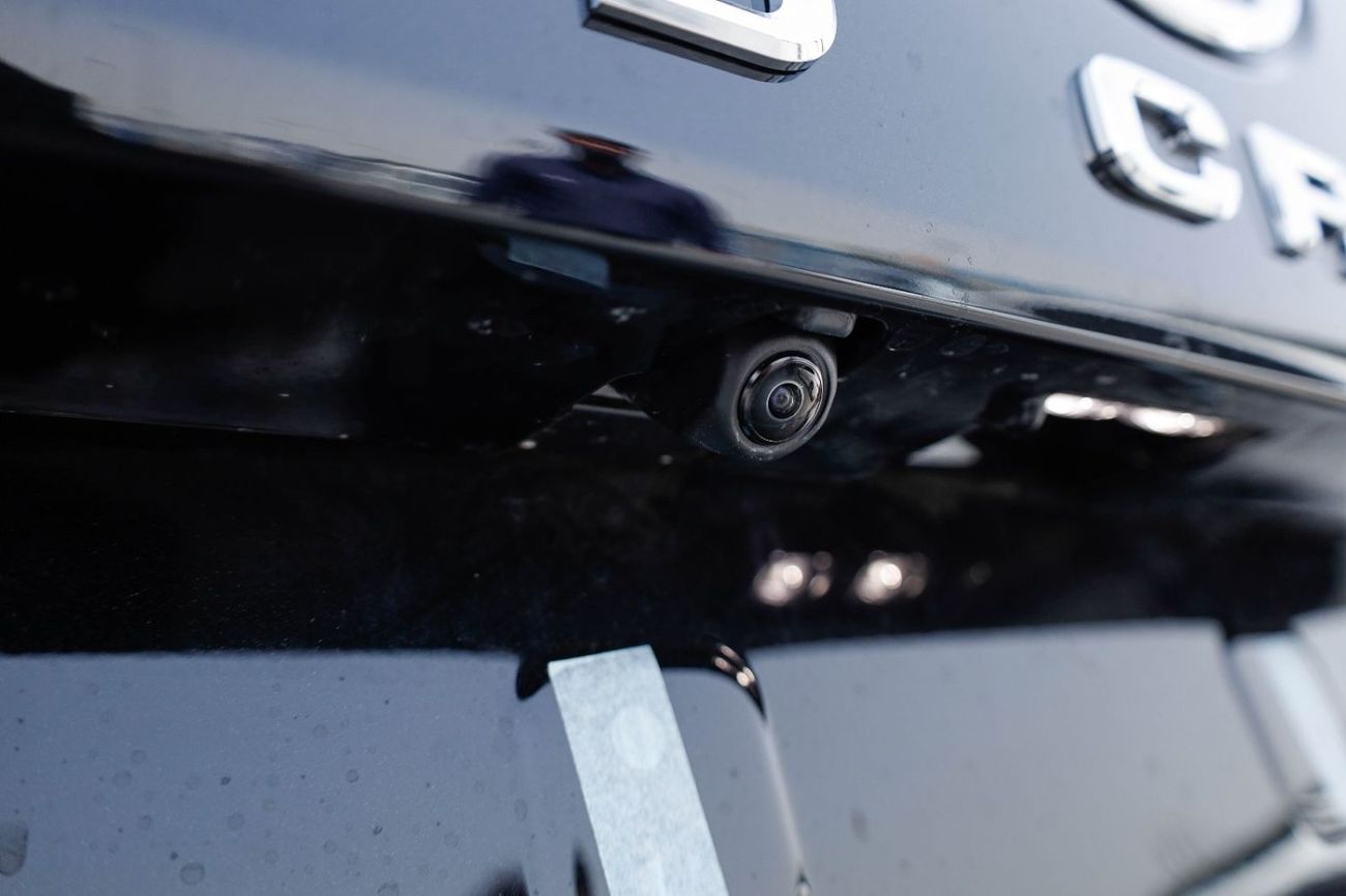 تويوتا لاند كروزر TOYOTA LAND CRUISER 300 3.3L DIESEL VXR AUTO