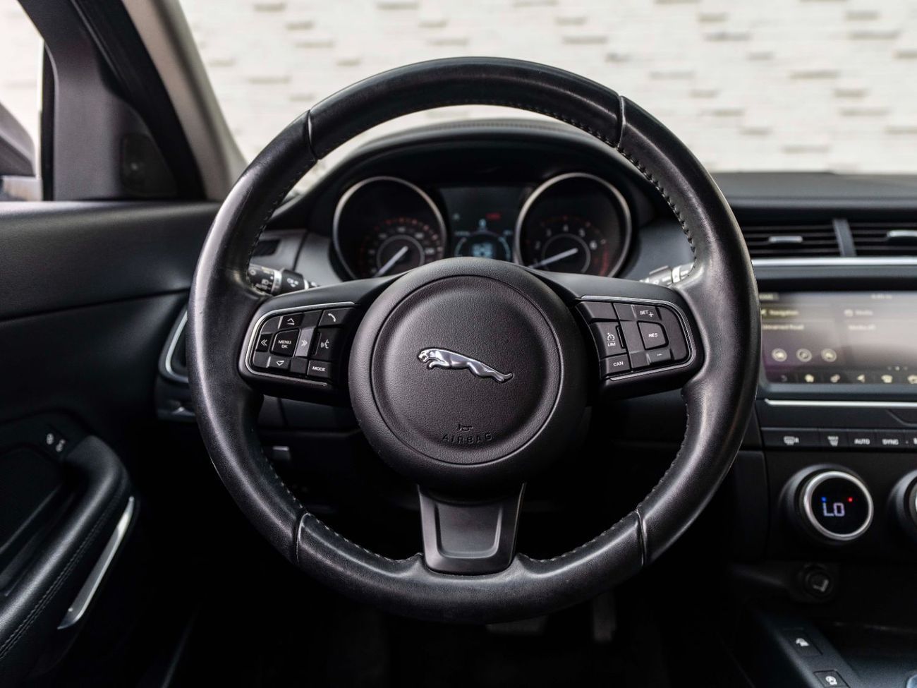 Jaguar E Pace SE P250 2.0L