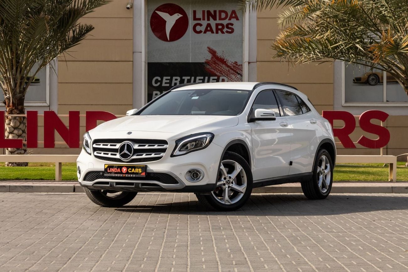 Mercedes-Benz GLA 220 Std 1.6L