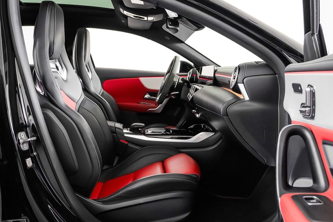 Mercedes Benz A35 AMG 4MATIC PREMIUM